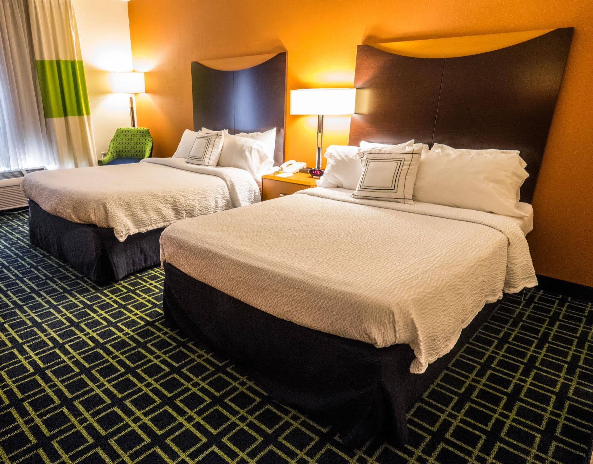 Fairfield Inn & Suites By Marriott Portland Airport Екстериор снимка